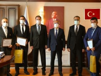 ankara metrosunda temiz havaya tesekkur belgesi