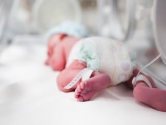 pandemide premature bebek bakimina dikkat