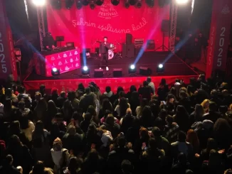 İzmir'de Mansur Ark rüzgârı - Ankara Yaşam