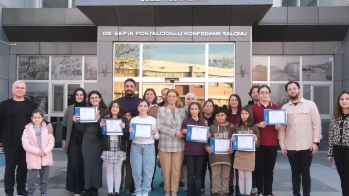 kocaeliden-107-ogrenci-mezun-oldu-8SaZjsab.webp