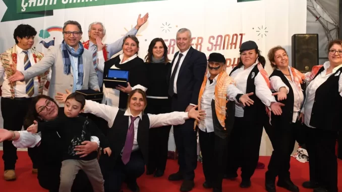bursa-osmangazili-cocuklar-yariyil-tatilini-sanatla-geciyor-8hDbGrVW.webp