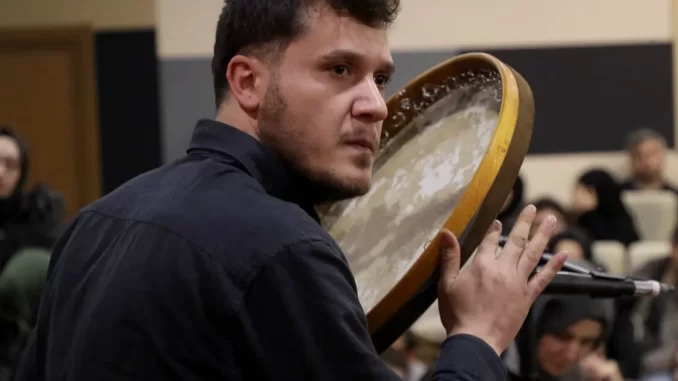 santurun-ustasi-sedat-anar-sakaryada-muzikseverleri-buyuledi-E2cL1kiJ.webp