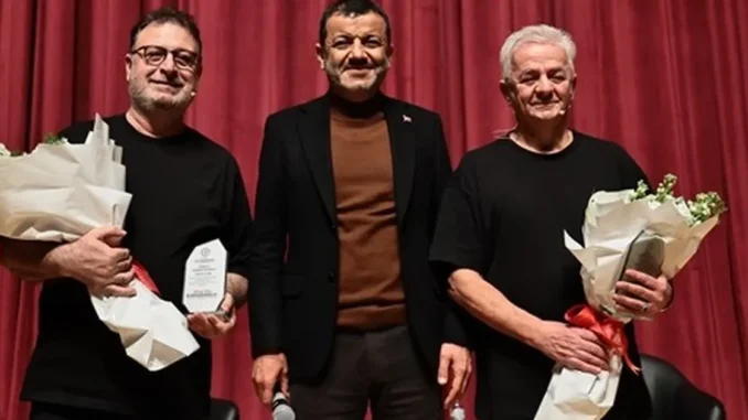 denizli-komedi-sahnesi-sona-erdi-gYFXQxHu.webp